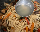 Foto del paso 7 de la receta: Spaghetti con verduras, salsas asiáticas y alga wakame