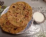 A picture of step 4 of Methi ke thepla (methi paratha).