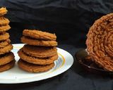 ઘઉં ના લોટની ચકરી (Wheat Flour Chakri Recipe In Gujarati) રેસીપી સ્ટેપ2ફોટો