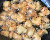 Foto langkah ke 2 dari resep Ayam Madu Minyak Wijen (Honey Sesame Chicken).