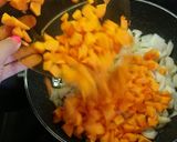 Foto del paso 1 de la receta Wraps rellenos de calabaza naranja y salchichas de pollo 😋