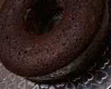 صورة لخطوة 6 من وصفة كيك بصوص الشوكولاتة 🤤😋