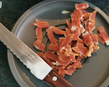 Foto del paso 1 de la receta: Medias lunas y crema de Trufa con Champiñones y Jamón ibérico