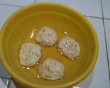 Foto langkah ke 5 dari resep Martabak Telur Ekonomis Hny 1 Telur Dg Tahu.