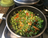 Foto del paso 7 de la receta: Lenguado glaseado con guarnición de verduras