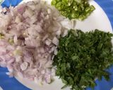 बेसन के चीले (besan ke cheele recipe in Hindi) रेसिपी चरण 1 फोटो