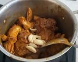 A picture of step 1 of Chicken Hunglay Curry.