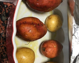 Foto del paso 1 de la receta: Boniatos y patatas al horno con longaniza