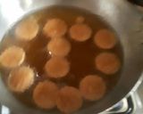 A picture of step 3 of Spicy crackers.
