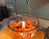 Foto del paso 2 de la receta: Jugo de zanahoria