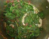 A picture of step 4 of Creamy spinach.