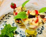 A picture of step 3 of Quick Dessert with Leftover Sponge Cake and Fruits.