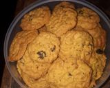 Foto langkah ke 6 dari resep Buttercookies renyah gurih kurma kismis.