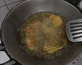 Foto langkah ke 5 dari resep #826. Ayam Goreng Kremes.