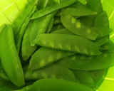 Foto del paso 3 de la receta: Ensalada de tirabeques y mandarina