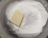 A picture of step 2 of Fresh fruit tarts.