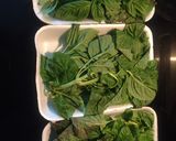 Foto del paso 1 de la receta: Salsa Pesto 💝 Albahaca 🌿 mi salsa preferida 😍 con pasta farfalle, sola o con albóndigas
