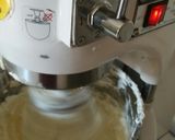Foto langkah ke 1 dari resep Butter cream untuk hiasan tart dll.