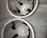 A picture of step 3 of Chocolatty iced coffee.