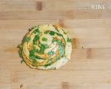 A picture of step 12 of Garlic Paratha with Chutney.