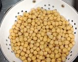Foto del paso 2 de la receta: Garbanzos con calamares y patatas en olla rápida
