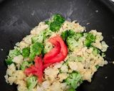 Foto langkah ke 2 dari resep Nasi Goreng Ayam Brokoli | Menu Utama Anak.