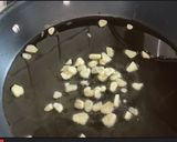 Foto del paso 2 de la receta Garbanzos con guisantes y huevo