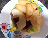 Foto del paso 4 de la receta: Hamburguesa de ternera con pera y gorgonzola