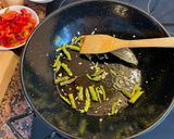 A picture of step 1 of Vegetable paella 🥘.