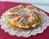 Foto del paso 13 de la receta: 👑Roscón de Reyes relleno de crema y frosting de turrón 👑