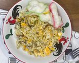 Foto langkah ke 3 dari resep Nasi Goreng Ikan Suwir Cabe Ijo.