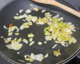Foto del paso 2 de la receta: Almejas a la "mimanera"