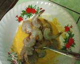 Foto langkah ke 2 dari resep Udang Goreng Tepung Telor.