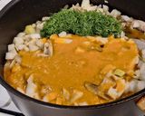Gombás édeskömény ragu tésztával, tilápia filével recept fázis 4 fotója