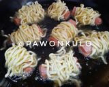 Foto langkah ke 5 dari resep Sosis Gulung Mie.