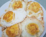 Foto langkah ke 1 dari resep Telur Ceplok Saus Kecap.