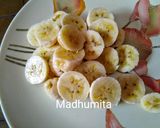 A picture of step 1 of Banana Gulgule.