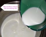 A picture of step 2 of Rose Mahalabiya.