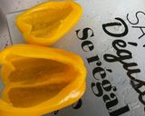 Une image de l'étape 5 de Poulet à la tomate, poivron jaune et cebettes.