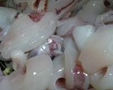 Foto langkah ke 2 dari resep Cumi bumbu rempah.
