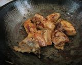 Foto langkah ke 2 dari resep Ayam Kecap Bumbu Bawang Putih.
