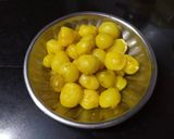 A picture of step 1 of Koraishutir Kochuri R Aaloor Dum.