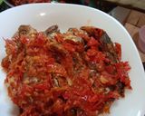 Foto langkah ke 4 dari resep Ikan Lajang (layang/pindang) tumis lombok.