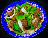 Hình bước làm 6 của món Thịt bò xào ớt chuông và nấm đông cô