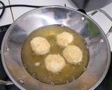 Foto langkah ke 3 dari resep Donat Mini.