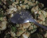 A picture of step 3 of Alu ka samosa.
