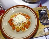 Foto langkah ke 3 dari resep Tumis Spaghetti Sosis.