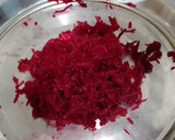 A picture of step 2 of Beetroot Raita.