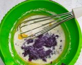 Foto langkah ke 4 dari resep Bolu Kukus Ubi Ungu Vla Keju.