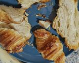 Foto del paso 3 de la receta: Croissant relleno de frosting de queso